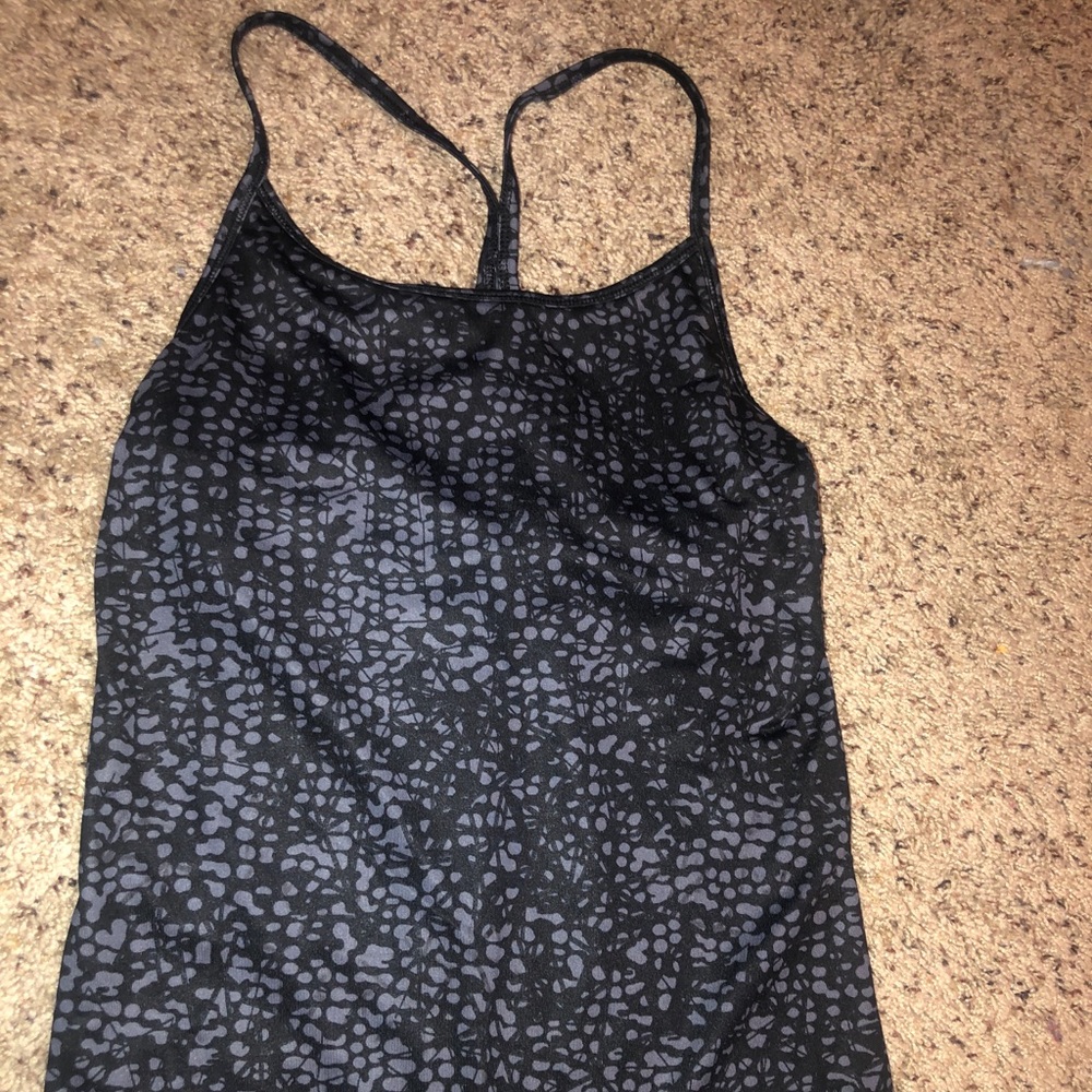 Workout tank top